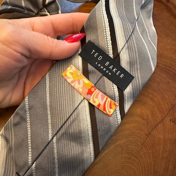 Ted Baker London Silk Ties Bundle - Picture 7 of 7